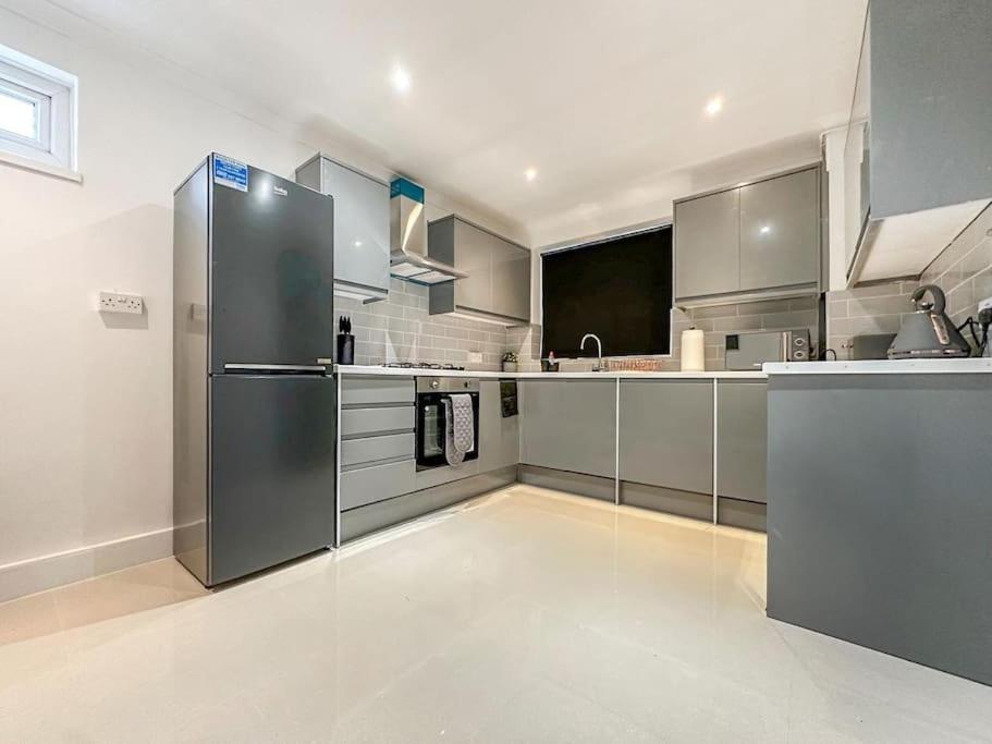 New Cosy Luxury 3 Bedroom House In Battersea London Eksteriør bilde