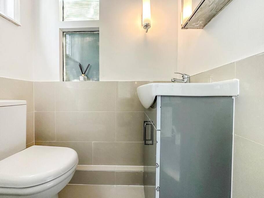 New Cosy Luxury 3 Bedroom House In Battersea London Eksteriør bilde